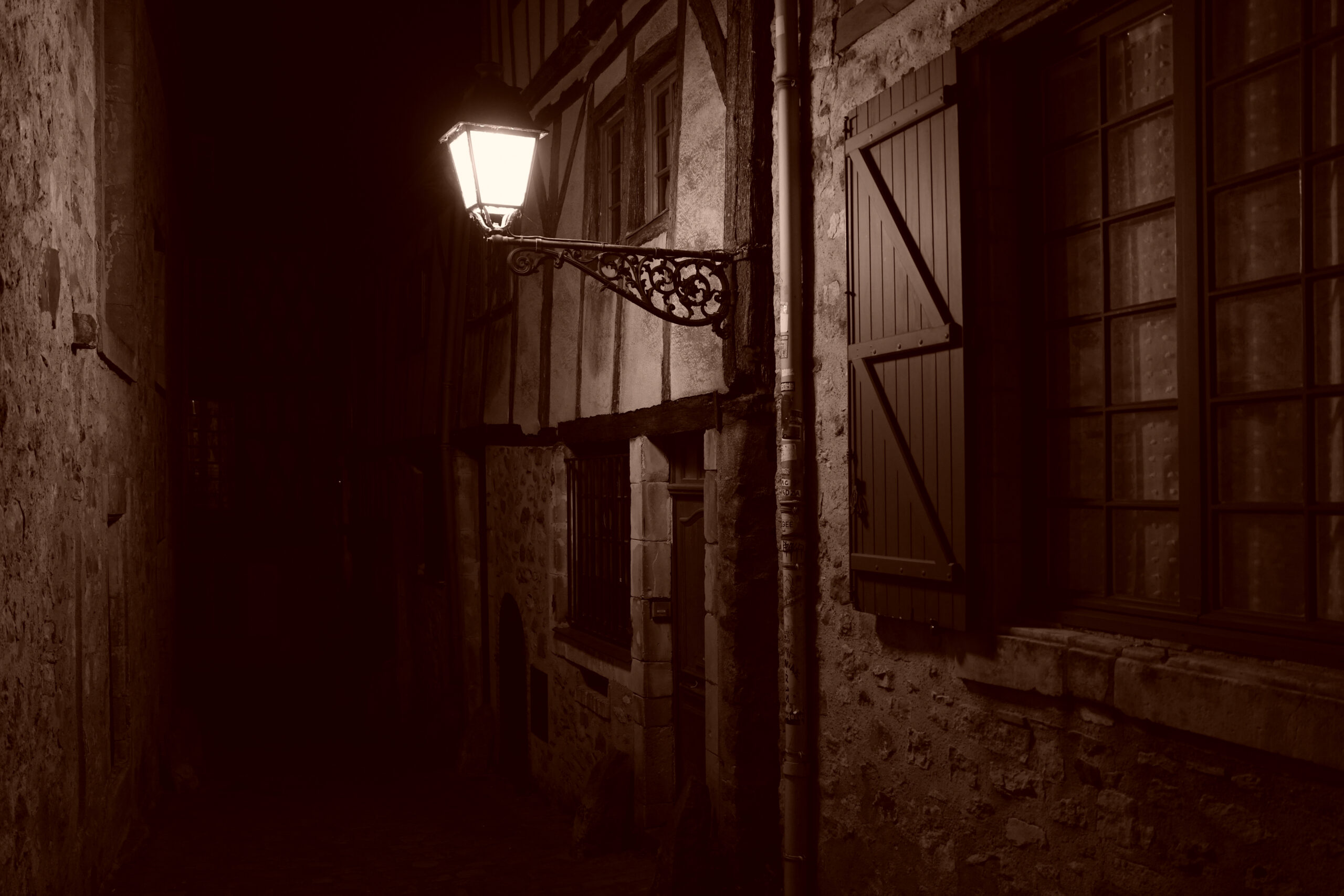 Cité Plantagenêt nuit Sepia